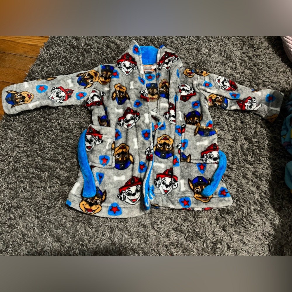 Paw patrol robe boys 2T